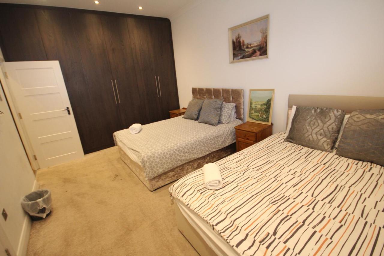 Great West Road Apartments Flat C London Eksteriør bilde